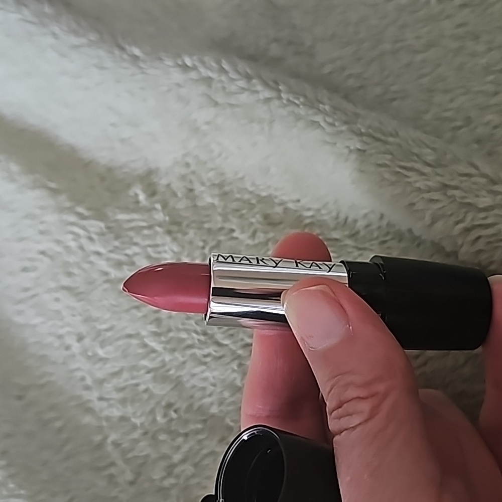 MK LIPSTICK - Picture 3 of 3